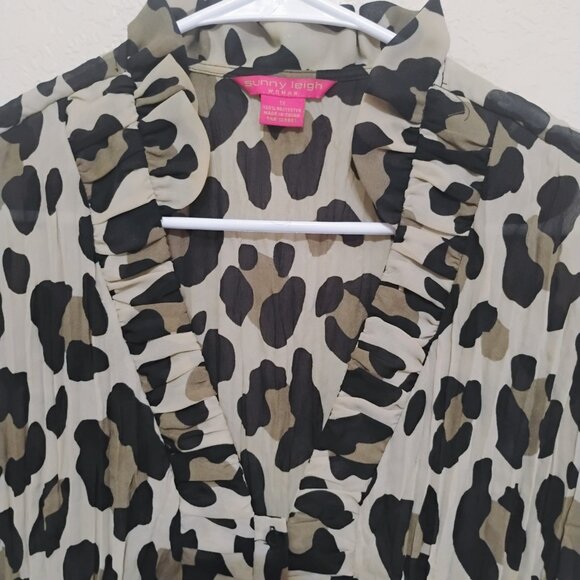 Sunny Leigh Leopard Print Ruffle Blouse Sheer Short Sleeve XL - Picture 3 of 5